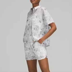 Lululemon Flat Front Relaxed shorts